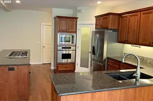 419 Salty Way, Eugene, OR 97404 - Photo 9