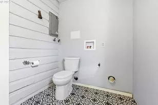 432 Jefferson St, Albany, OR 97321 - Photo 17