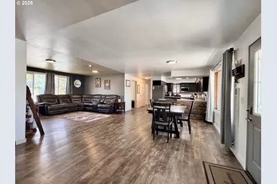 325 W Linden Way, Heppner, OR 97836 - Photo 7