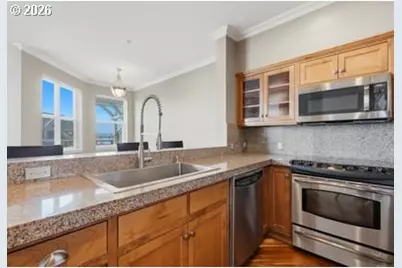 742 SE Fairwinds Loop #742G, Vancouver, WA 98661 - Photo 11