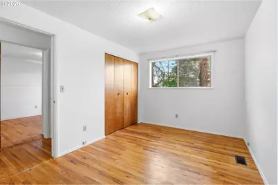17610 NE Multnomah Dr, Portland, OR 97230 - Photo 23