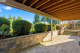 2040 N Country Club Dr, Canby, OR 97013 - Photo 41