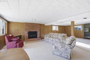 2040 N Country Club Dr, Canby, OR 97013 - Photo 31