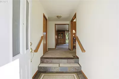 2040 N Country Club Dr, Canby, OR 97013 - Photo 5