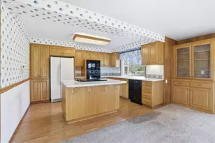 2040 N Country Club Dr, Canby, OR 97013 - Photo 15