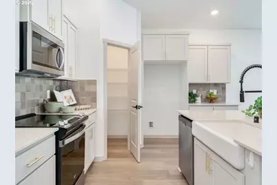 1127 W 15th St, La Center, WA 98629 - Photo 5