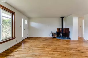 2125 W 19th Pl, Eugene, OR 97405 - Photo 13