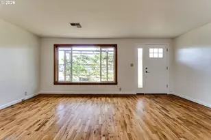 2125 W 19th Pl, Eugene, OR 97405 - Photo 11