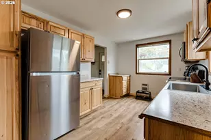 24723 Warthen Rd, Elmira, OR 97437 - Photo 9