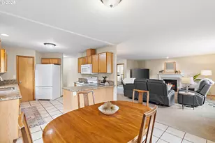 20794 Walnut St NE, Aurora, OR 97002 - Photo 11