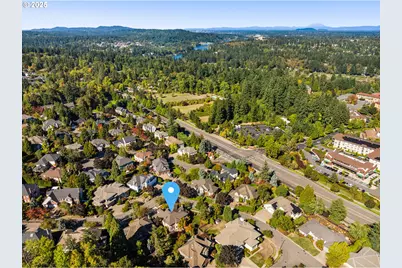 17634 Brookhurst Dr, Lake Oswego, OR 97034 - Photo 47