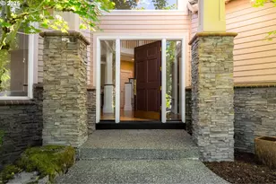 17634 Brookhurst Dr, Lake Oswego, OR 97034 - Photo 3