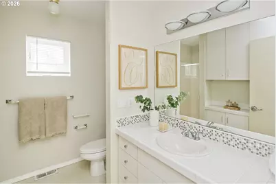 1132 NE Schuyler St, Portland, OR 97212 - Photo 19