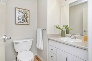 1132 NE Schuyler St, Portland, OR 97212 - Photo 13