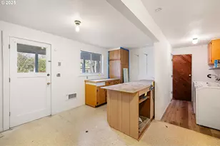 1565 Monterey Ave, Eugene, OR 97401 - Photo 19