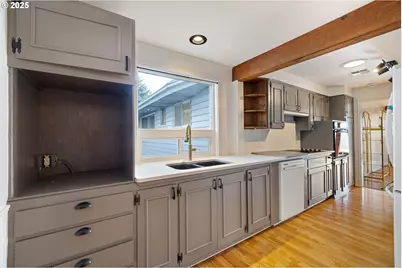 1565 Monterey Ave, Eugene, OR 97401 - Photo 11