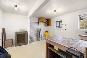 1565 Monterey Ave, Eugene, OR 97401 - Photo 21