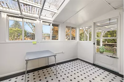 1565 Monterey Ave, Eugene, OR 97401 - Photo 17