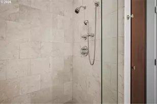 1001 NW Lovejoy St, Portland, OR 97209 - Photo 23