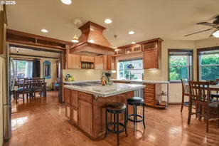 705 N Molalla Ave, Molalla, OR 97038 - Photo 3