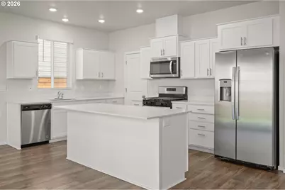 2952 V St, Springfield, OR 97477 - Photo 11