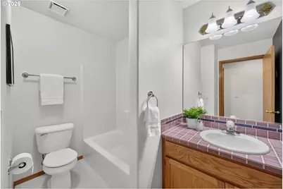 925 Donna Lynn Way, Gladstone, OR 97027 - Photo 25