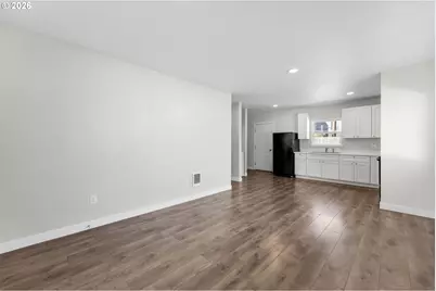 2807 E 24th St, Vancouver, WA 98661 - Photo 7