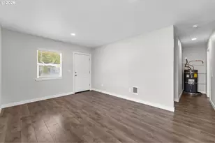 2807 E 24th St, Vancouver, WA 98661 - Photo 3