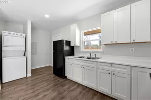 2807 E 24th St, Vancouver, WA 98661 - Photo 9