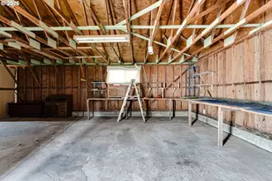 123 10th St, Springfield, OR 97477 - Photo 25