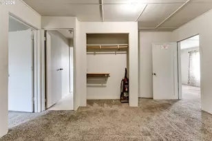 123 10th St, Springfield, OR 97477 - Photo 17