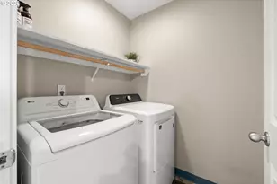 695 SE 197th Ave, Portland, OR 97233 - Photo 19