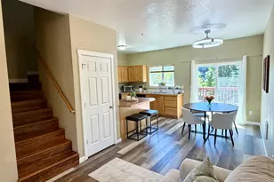 695 SE 197th Ave, Portland, OR 97233 - Photo 7