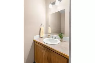 695 SE 197th Ave, Portland, OR 97233 - Photo 13