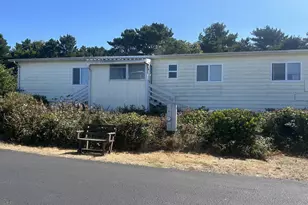 1601 Rhododendron Dr, Florence, OR 97439 - Photo 25