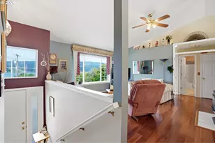 234 NE Riverview Dr, Cascade Locks, OR 97014 - Photo 7