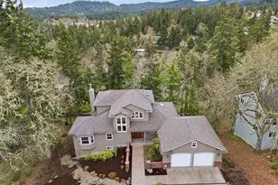 453 Dellwood Dr, Eugene, OR 97405 - Photo 33