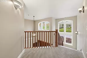 453 Dellwood Dr, Eugene, OR 97405 - Photo 13