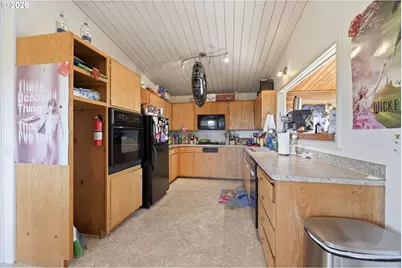 1750 E 26th Ave, Eugene, OR 97403 - Photo 9