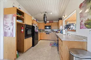 1750 E 26th Ave, Eugene, OR 97403 - Photo 9