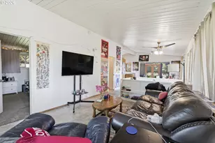1750 E 26th Ave, Eugene, OR 97403 - Photo 7