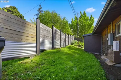 1750 E 26th Ave, Eugene, OR 97403 - Photo 9