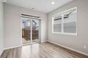 12101 SE Punch Bowl Fls Ct, Happy Valley, OR 97086 - Photo 15