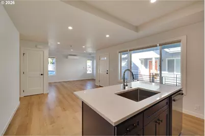 3035 Hyacinth St #A, Eugene, OR 97404 - Photo 5