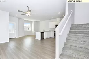 1233 Parkside Ave, Woodburn, OR 97071 - Photo 7