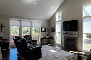 88097 Lake Point Dr, Florence, OR 97439 - Photo 11