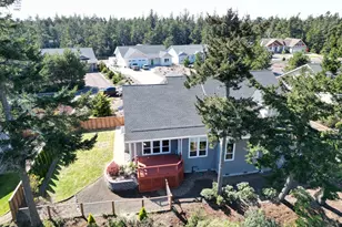 88097 Lake Point Dr, Florence, OR 97439 - Photo 5