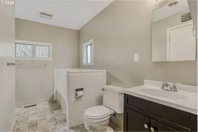 1000 Forest Meadows Way, Lake Oswego, OR 97034 - Photo 37