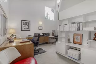 1000 Forest Meadows Way, Lake Oswego, OR 97034 - Photo 25