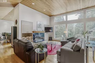 1000 Forest Meadows Way, Lake Oswego, OR 97034 - Photo 9